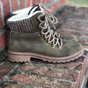 Women’s winter boots